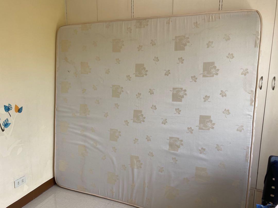 Dewfoam Quilted Mattress King Size, Furniture & Home Living