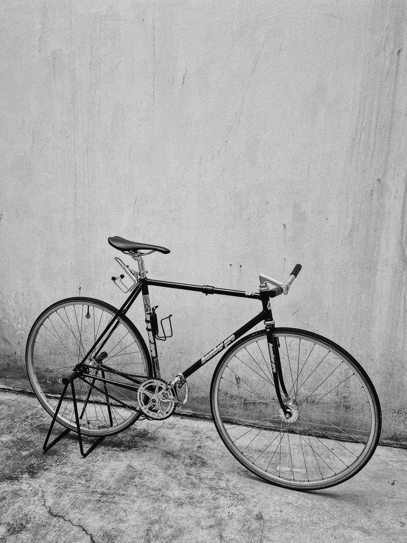 Dijual fixie fixed gear bomber pro NJS size 52 5 Olah Raga Sepeda di Carousell