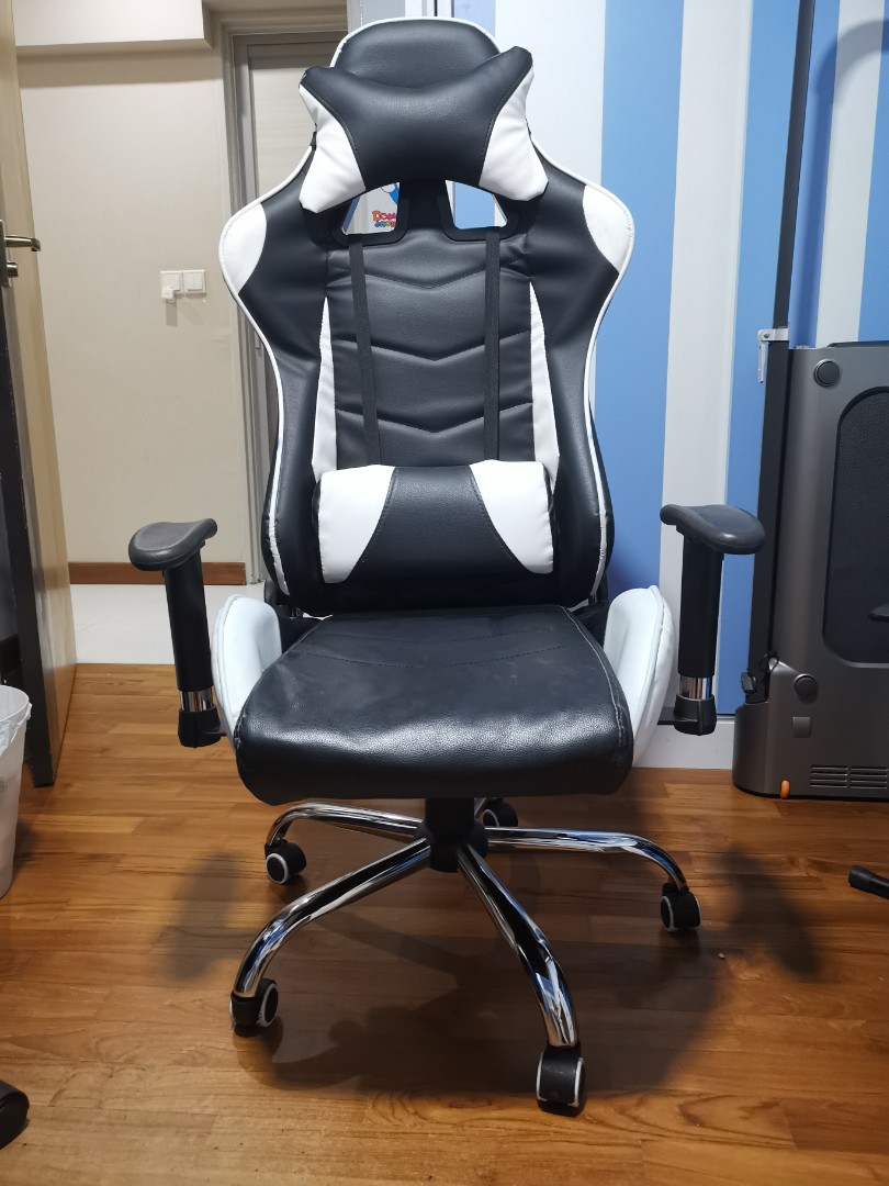 Gaming chair cheap slightly used