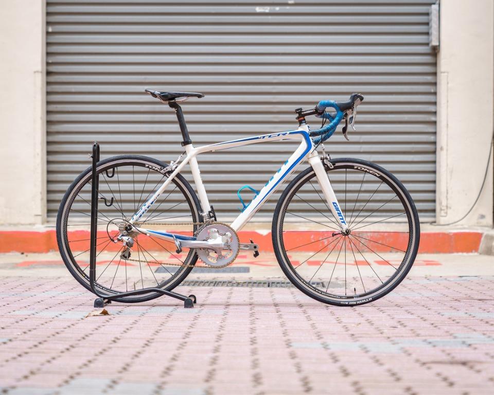 Giant TCR 1 SuperLight Aluminium Road Bike Sports Equipment