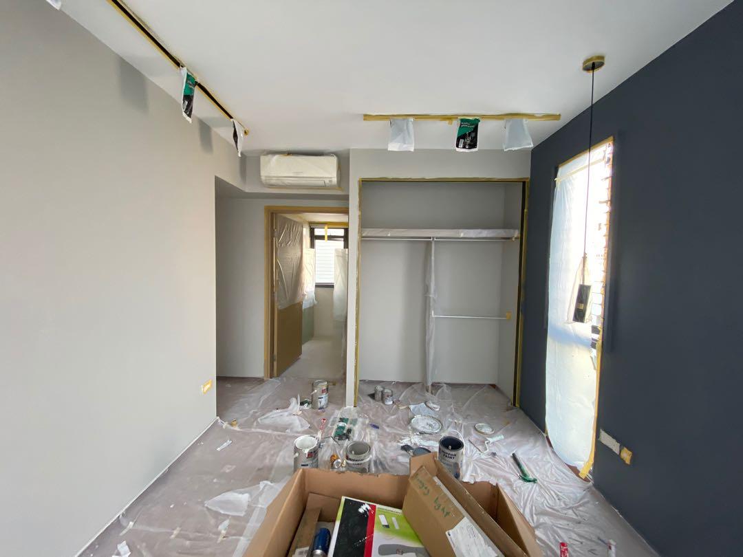 Hacking Services / Wardrobe Removal / Remove Wardrobe / Dismantle