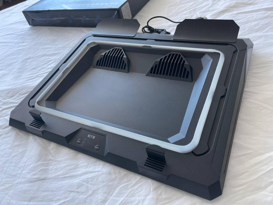 IETS GT300S with LED (Category: Laptop Bags & Sleeves) located in Pasig City. Submitted by iphone12promaxxx (Listing ID 1123022516, Image 2). Description: IETS GT300S Highly Recommended Laptop Cooler Opened for testing only. Bnew..
