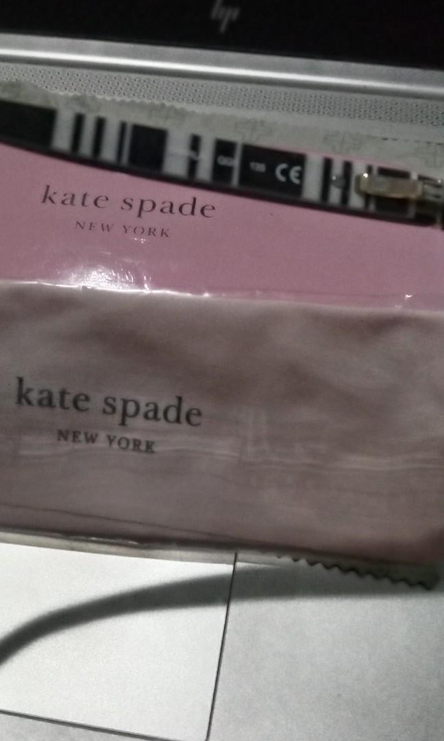 Kacamata Kate spate original, Fesyen Wanita, Aksesoris di Carousell