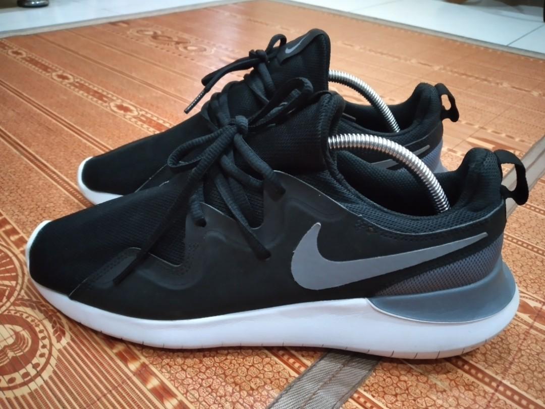 Kasut sport best sale nike