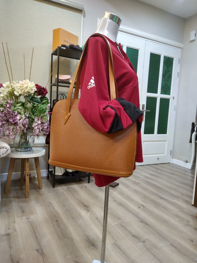 Louis Vuitton - Red Epi Leather Lussac Tote Bag