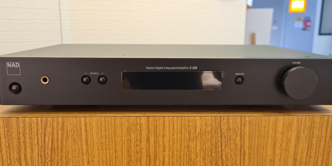 NAD- C328 Hybrid Digital DAC integrated amplifiers, Audio, Soundbars,  Speakers & Amplifiers on Carousell