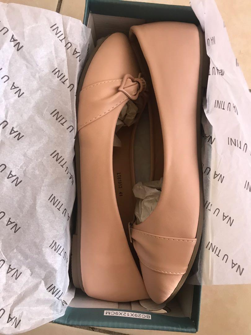 NEW Nautini Nude Pink Flat Shoes