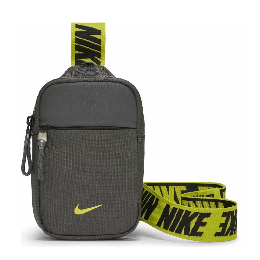 sportswear essentials belt bag