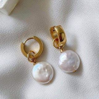 (Category: ) located in . Submitted by shopklt (Listing ID 1122989889, Image 1). Description: .