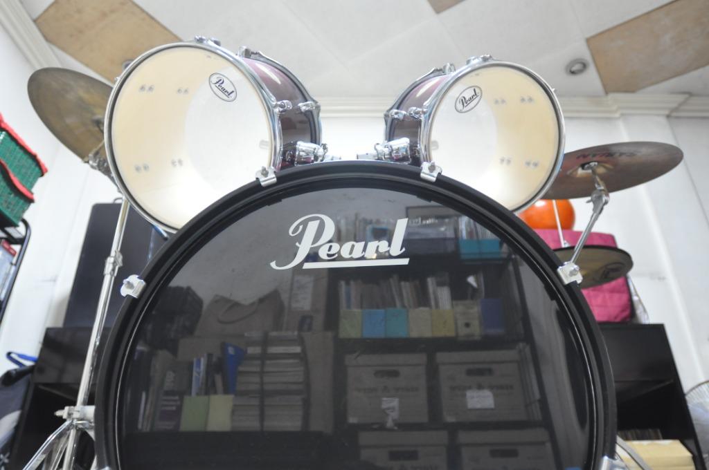 Pearl Forum 5 pieces Standard Drum Set with Hardware Red wine, Hobbies & Toys, Music & Media