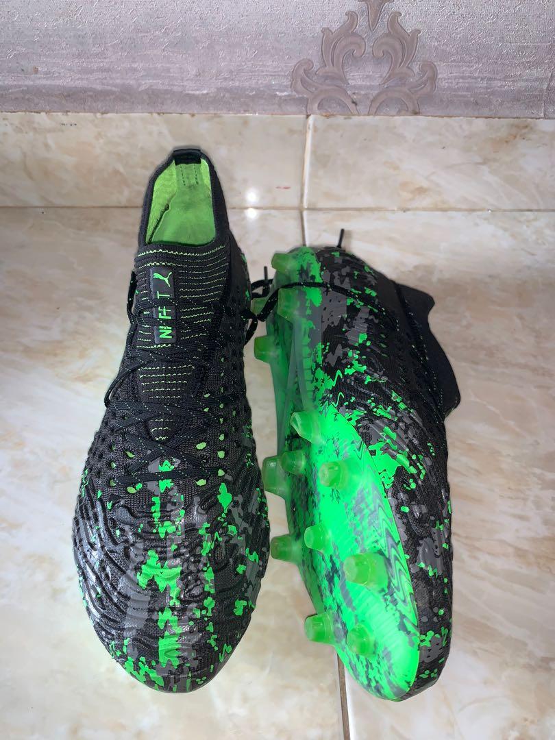 Puma future 19.1 black and green store