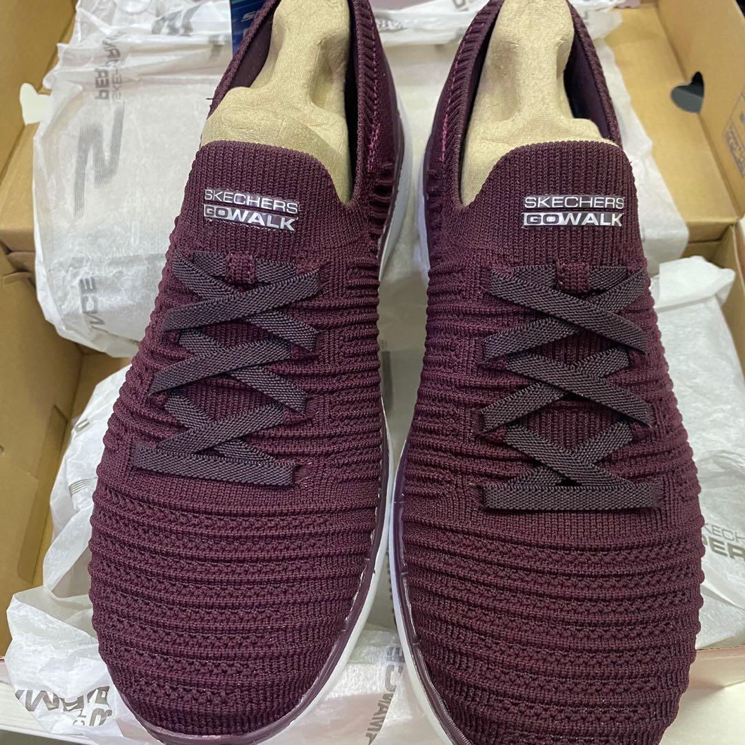Skecher go walk 6 in maroon Fesyen Wanita Sepatu di Carousell