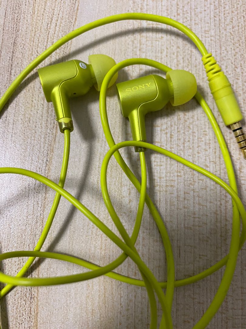 Sony MDR-NW750N, Audio, Earphones on Carousell