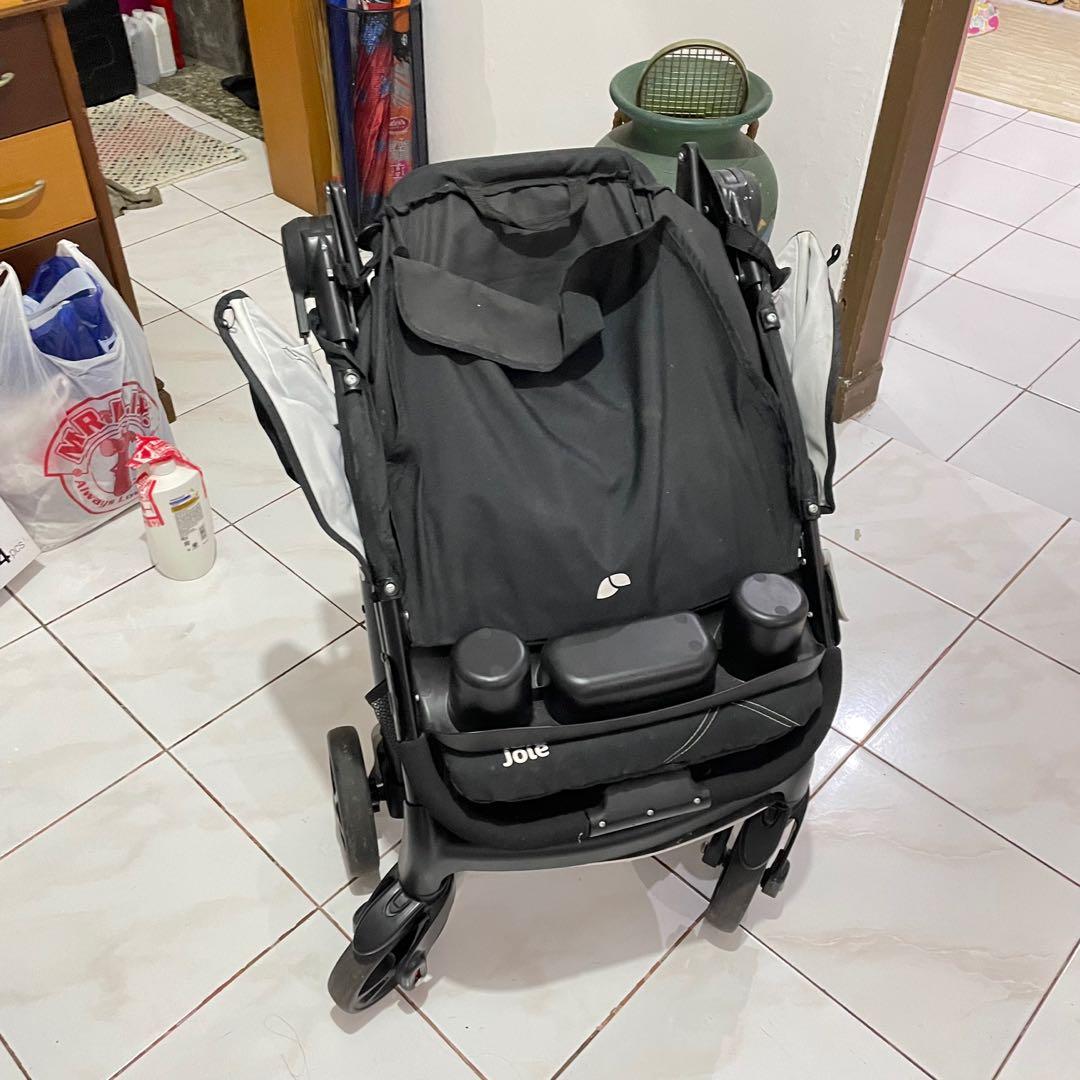 moweo compact fly stroller