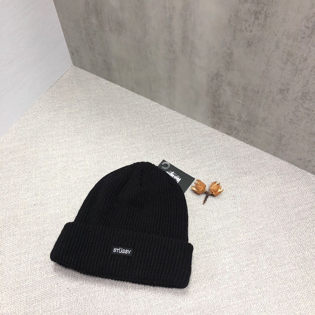 STUSSY SMALL PATCH WATCHCAP BEANIE 冷帽, 男裝, 手錶及配件, 冷帽