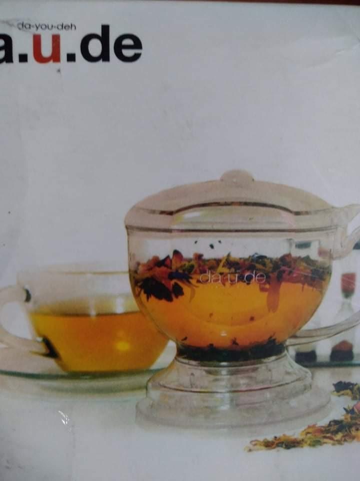 Taiwan best Tea brewer (Category: Coffee Machines & Makers) located in Manila. Submitted by thet77 (Listing ID 1122937349, Image 2). Description: da.u.de brand from Taiwan. Tea brewer, maker. BPA free Made hard plastic. FDA approved Japanese material. 700 fixed. PS. Compared price with other brand. Meet up Sampaloc manila.