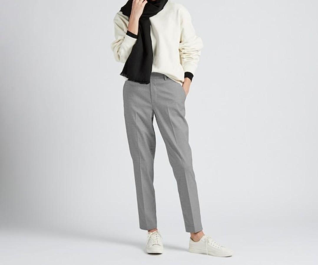 UNIQLO Check ezy ankle pants, Women's Fashion, Bottoms, Other Bottoms on  Carousell