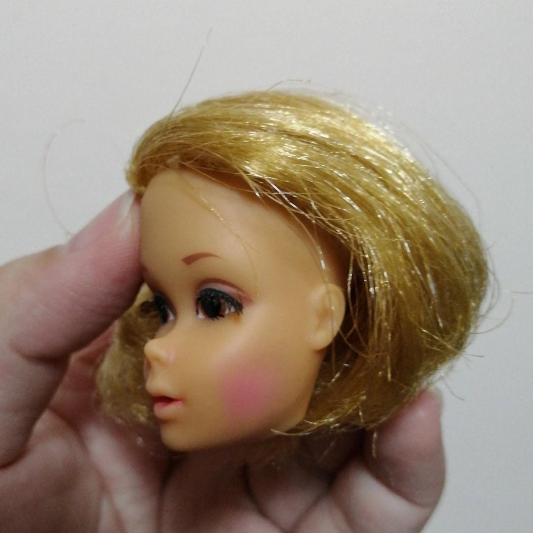 Vintage barbie head shop