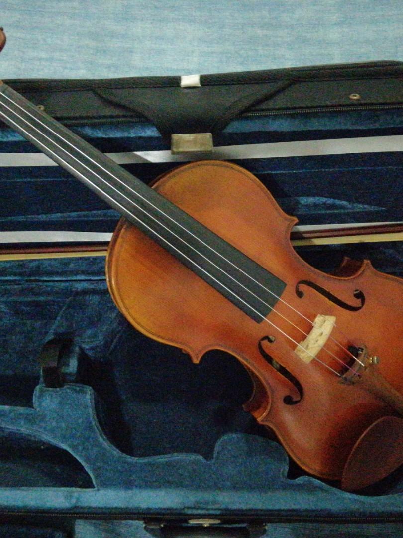 Violin Village Maestrato S, Violin 4/4 (repriced), Hobbies & Toys
