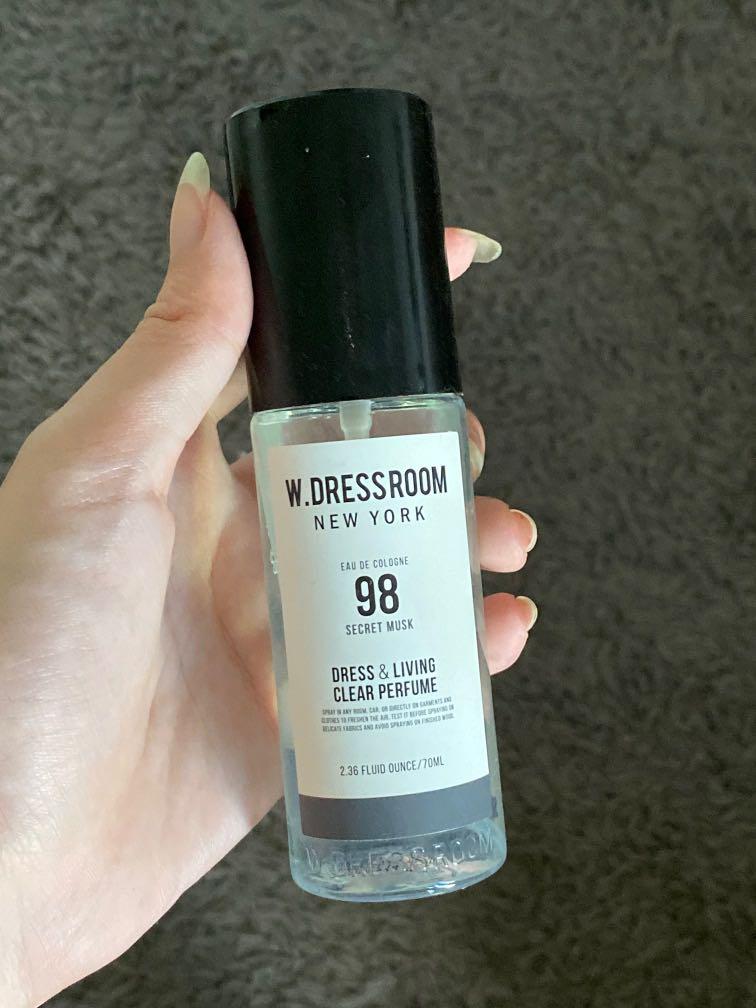 W dressroom secret shop musk review