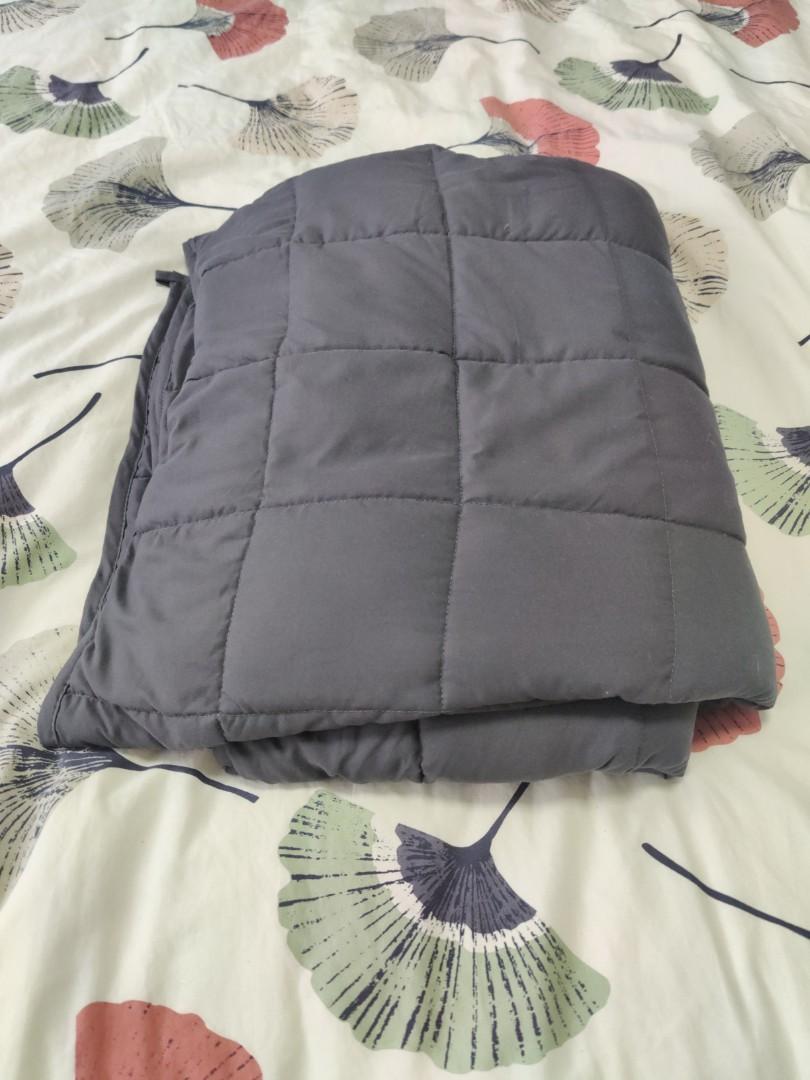 Weighted Blanket 11kg 25lb, queen, never used., Furniture & Home Living