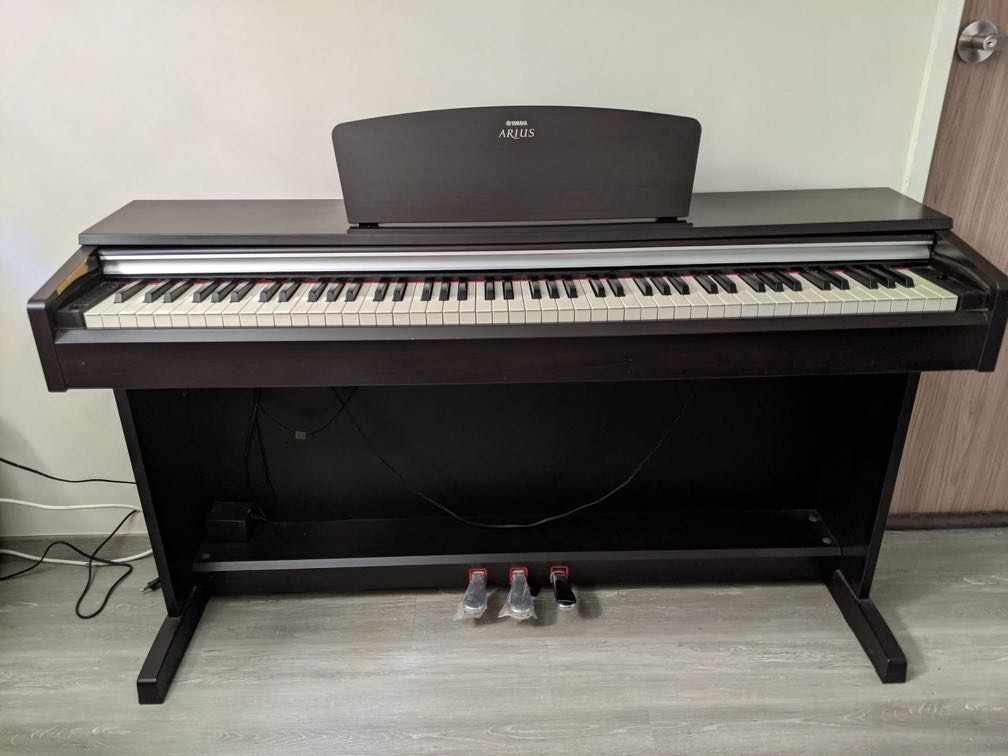 YAMAHA Arius YDP-135 Digital Piano, Hobbies & Toys, Music & Media ...