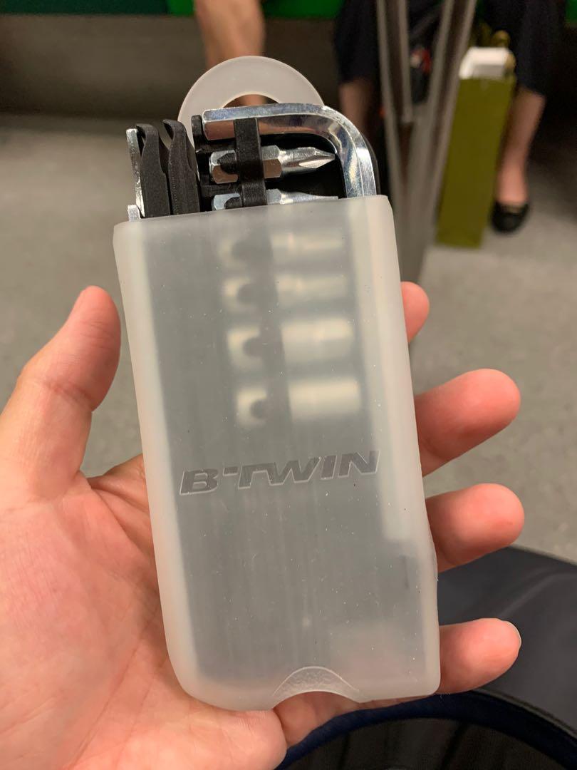 btwin multitool 920