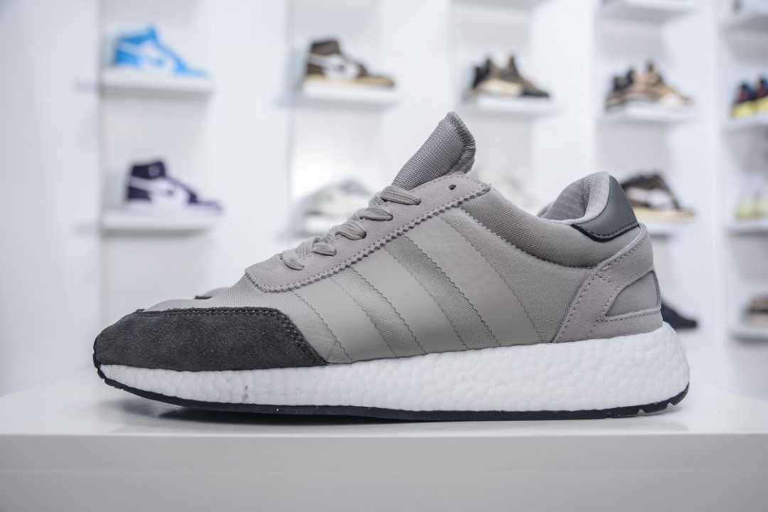 Adidas bd7805 top