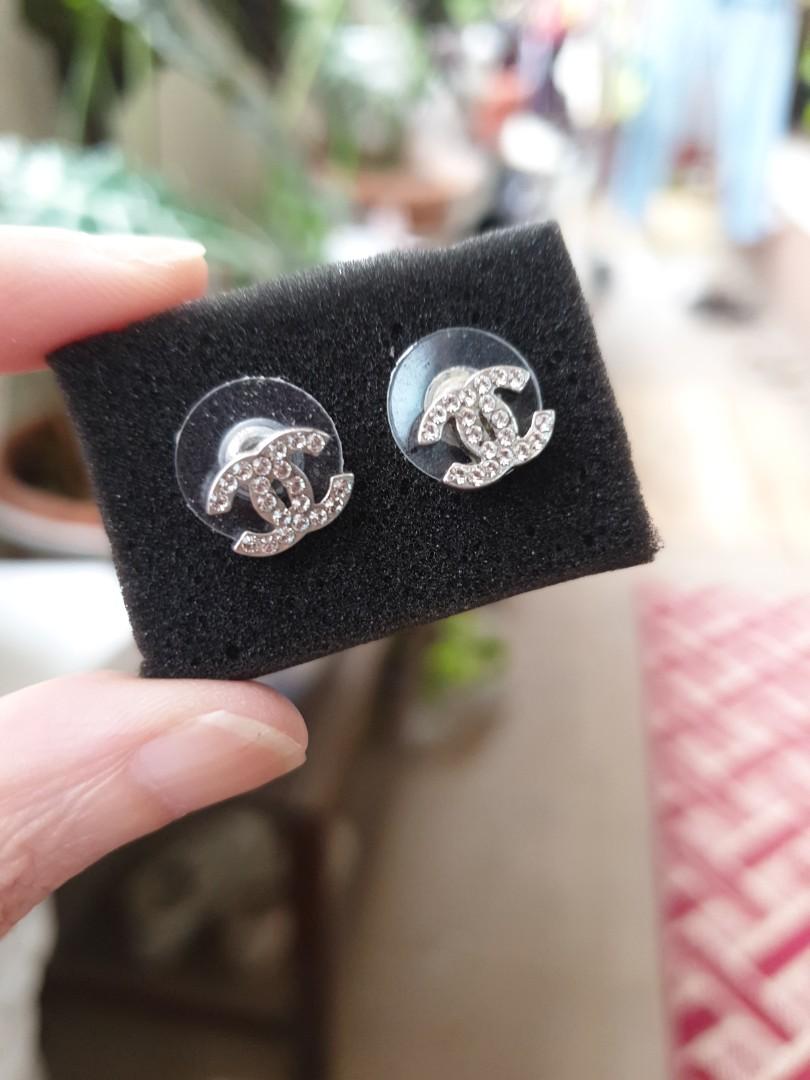 Mini chanel sales cc earrings