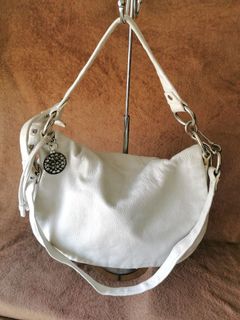 (Category: ) located in . Submitted by purseandshoeaddictcebu (Listing ID 1124723647, Image 1). Description: .