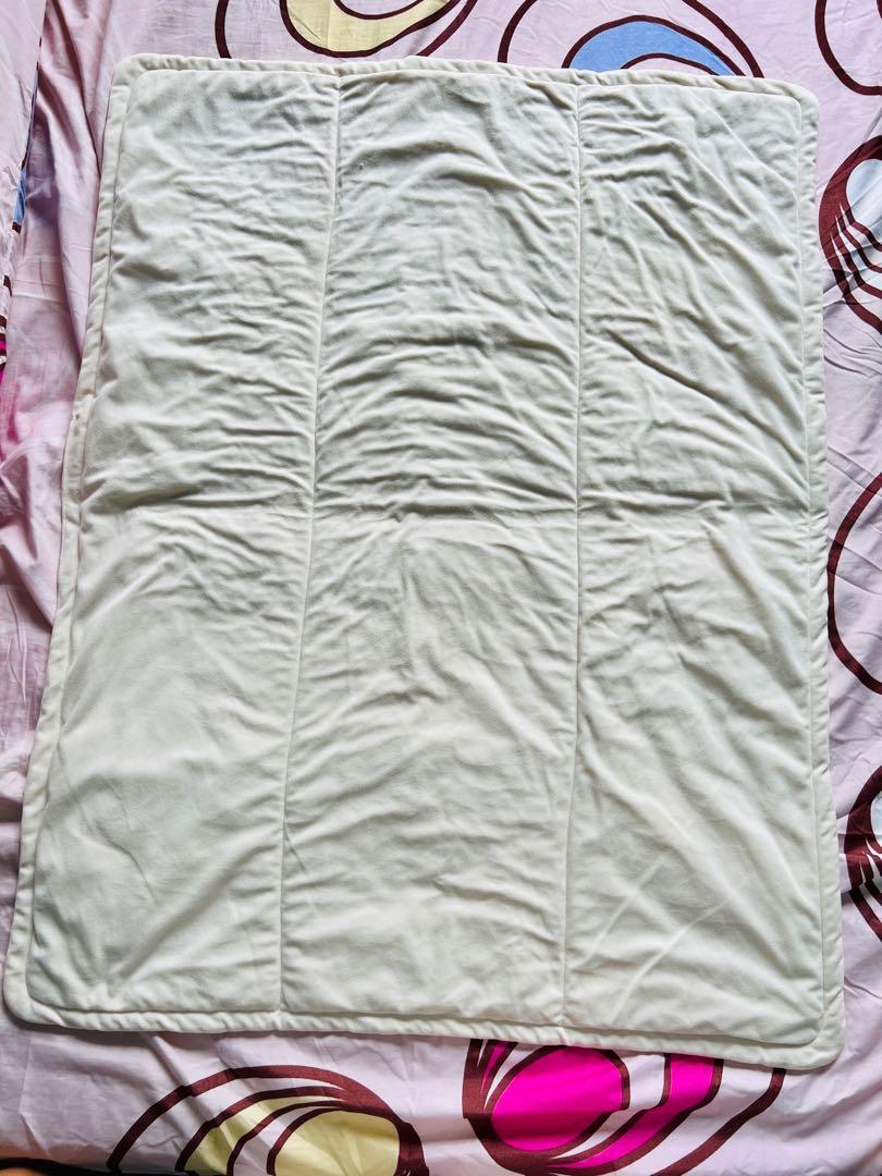 BLOOM beddings (rarely used) (Category: Children's Beds) located in Quezon City. Submitted by chizmax (Listing ID 1124879914, Image 2). Description: BLOOM BRAND. Soft and smooth, perfect for cribs and playpens. Can also be used as comforter. Rarely used but got yellow storage stains. (Pix with oil bottle for size perspective). .