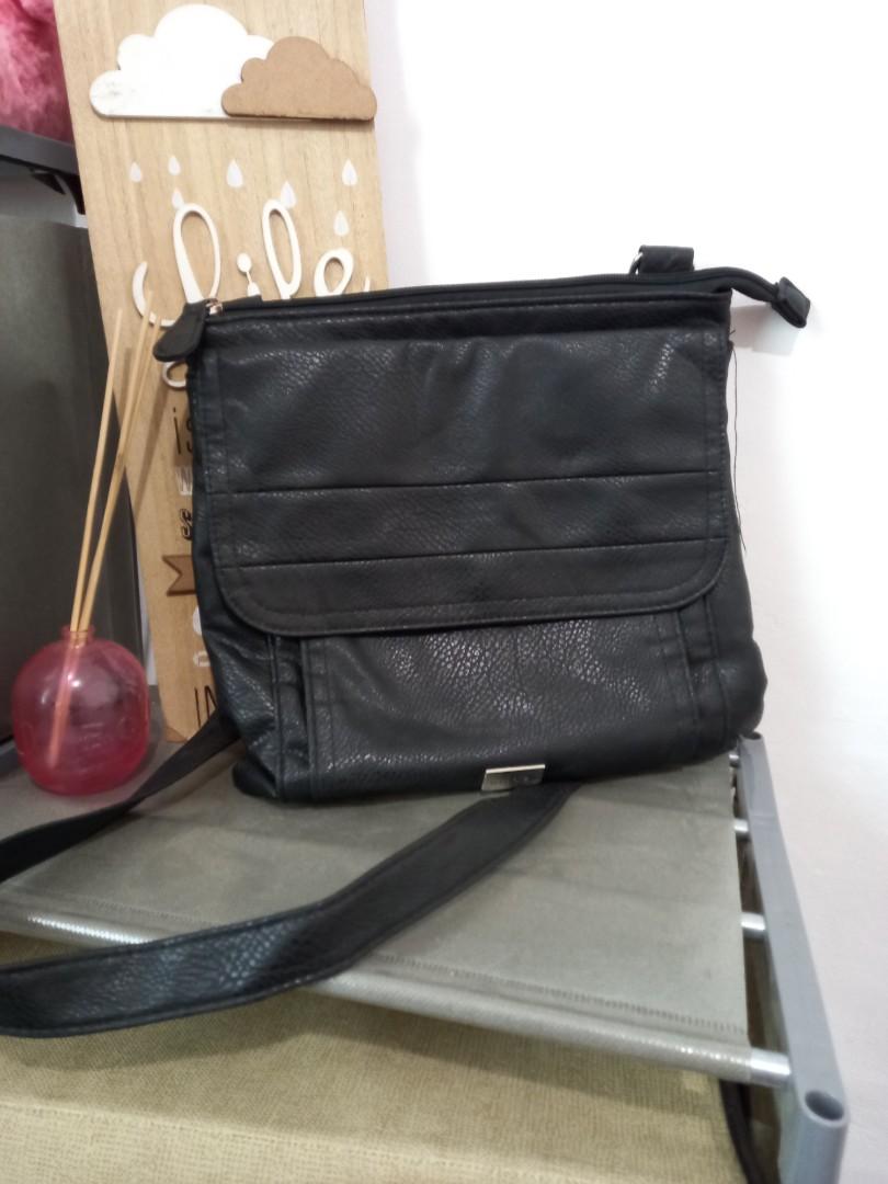 cabrelli sling bag