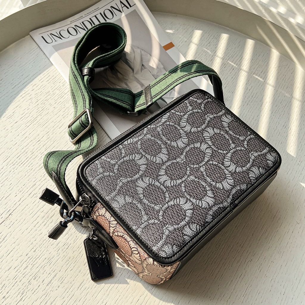 Coach mens messenger sales