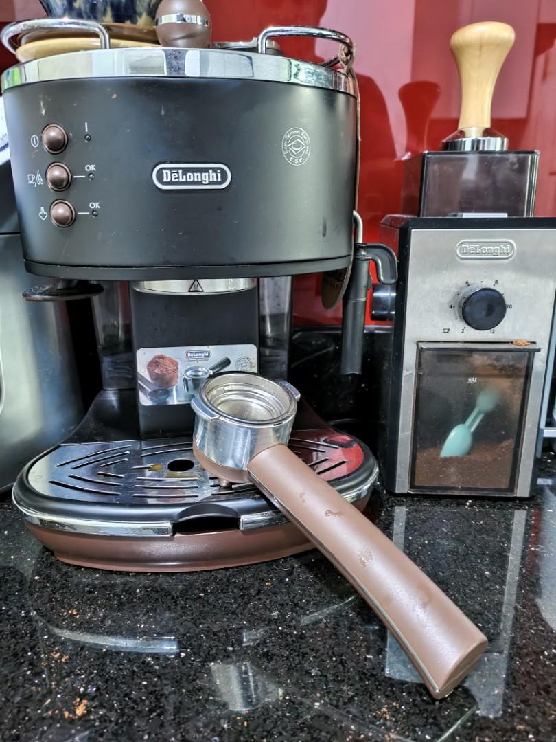 Delonghi Coffee machine + grinder, TV & Home Appliances, Kitchen