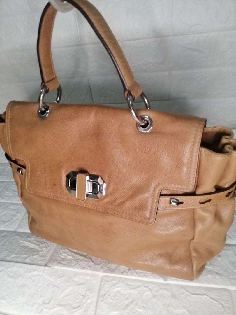 Dissona Satchel Leather Bag, Luxury, Bags & Wallets on Carousell
