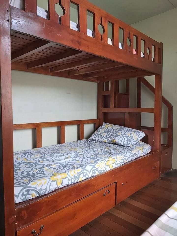 Wooden double deck store bed with cabinet
