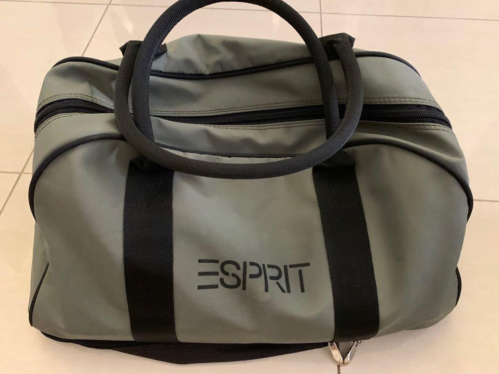 Travel bag ESPRIT Red in Polyester - 20568145