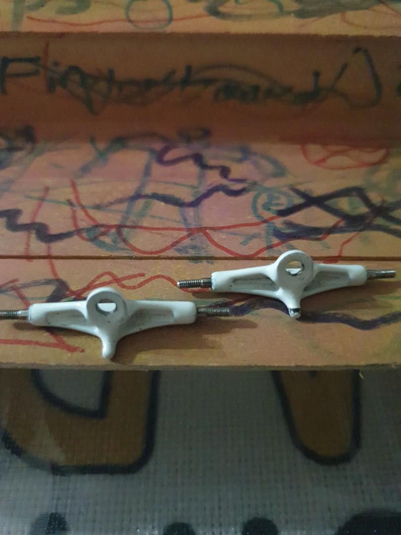 Fingerboard Y trucks hangers, Hobbies & Toys, Toys & Games on Carousell