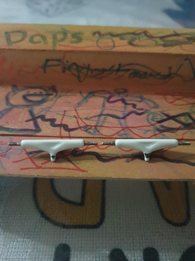 Fingerboard Y trucks hangers, Hobbies & Toys, Toys & Games on Carousell
