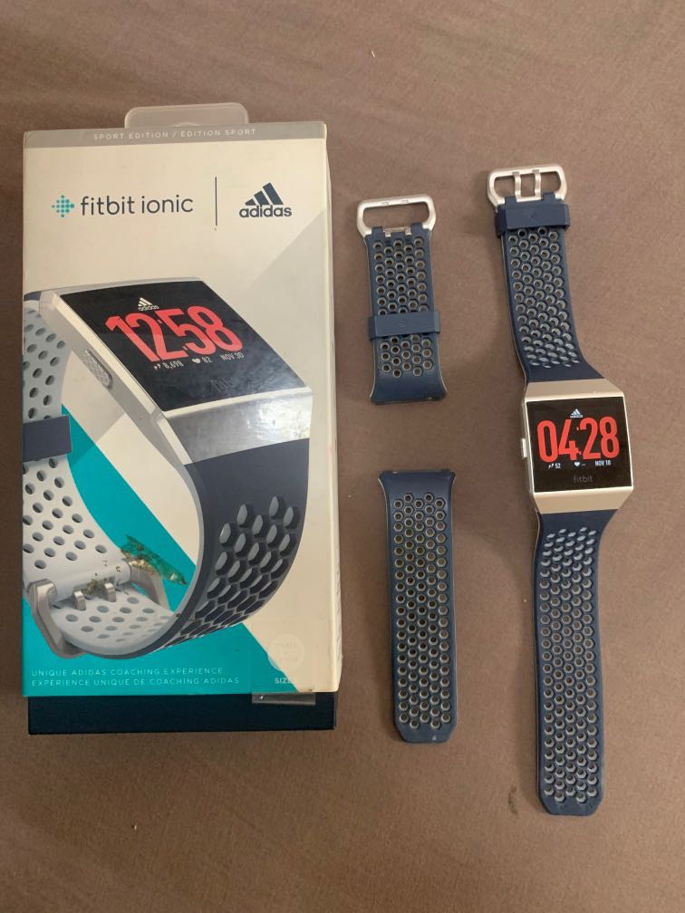 belasting beton Gevoelig voor Fitbit ionic Adidas limited edition SmartWatch, Men's Fashion, Watches &  Accessories, Watches on Carousell