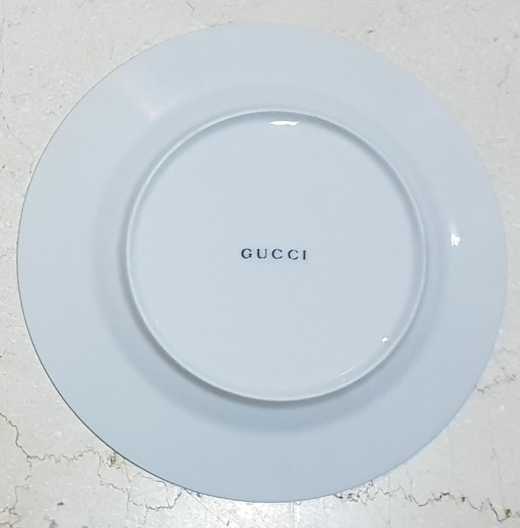 Gucci Rare Highly Collectible Plate. (Category: Other Home Decor) located in Las Pinas. Submitted by abcjulia (Listing ID 1124892924, Image 3). Description: Bought from an antique store in London. Rare and highly collectible Gucci plate. 📩 0927-4572552.