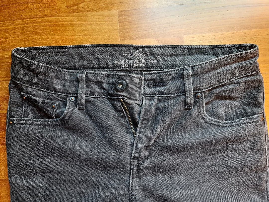 Levis demi curve classic slim 2025 leg