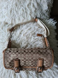 (Category: ) located in . Submitted by luxury4lesssg (Listing ID 1124763575, Image 1). Description: .