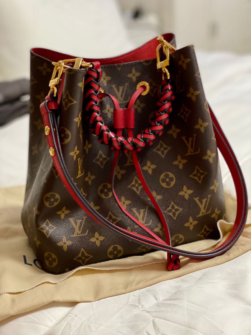 Louis vuitton NEONOE MM, Women's Fashion, Bags & Wallets, Shoulder Bags on  Carousell