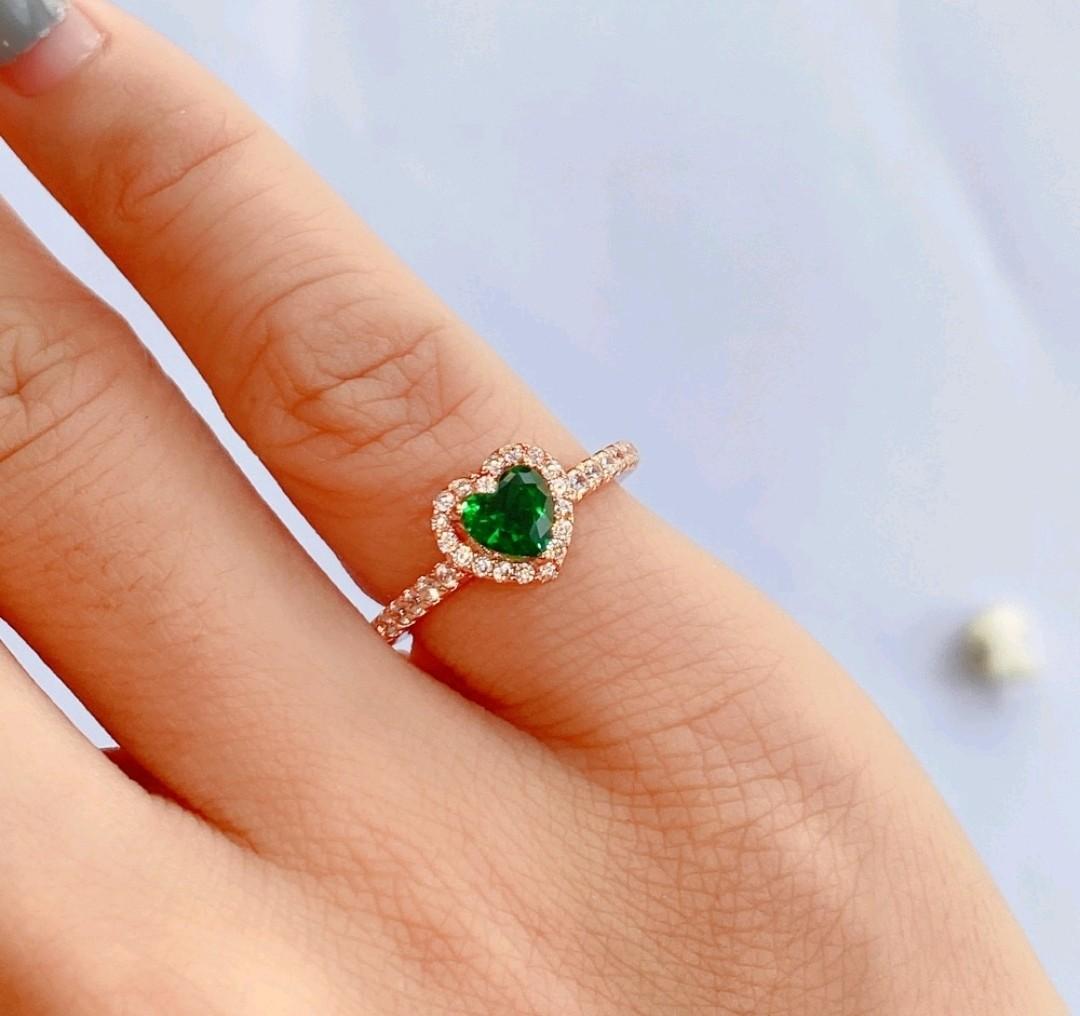Green hot sale ring pandora