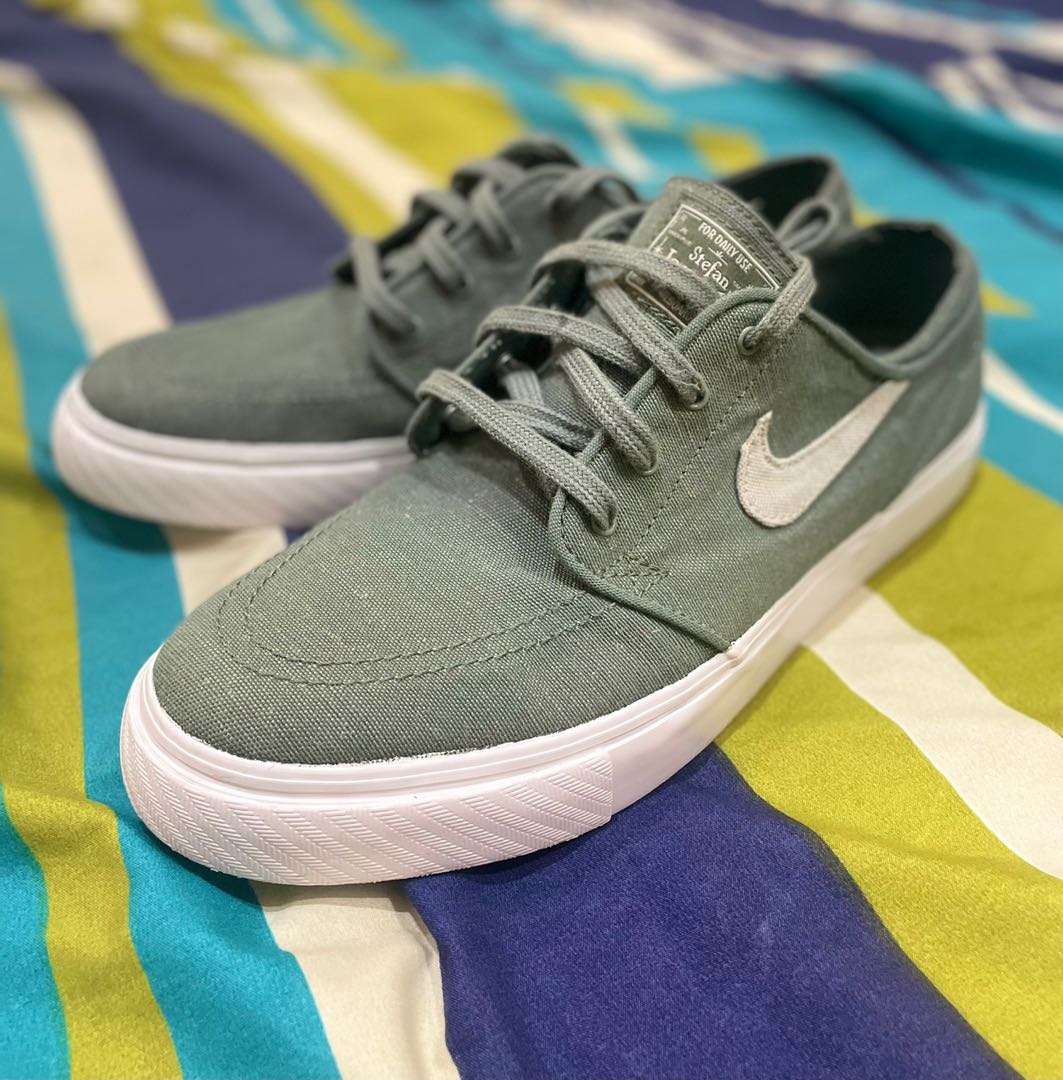 Nike Janoski Canvas Deconstructed Clay Barely Green, Men's Footwear, Sneakers on Carousell