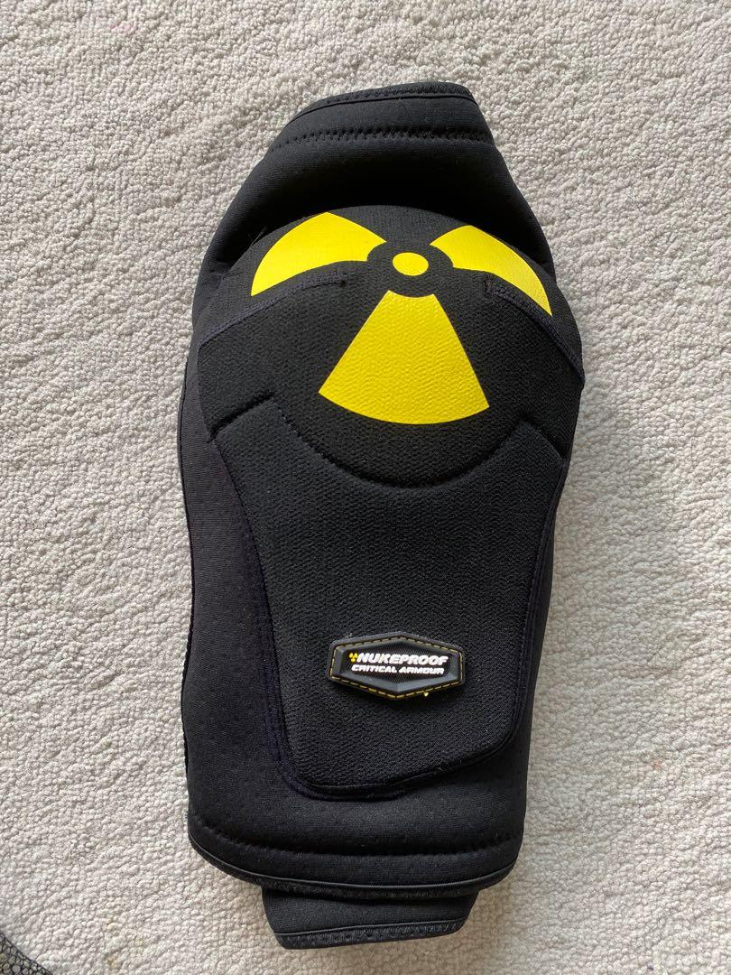 Nukeproof Critical Enduro Knee Sleeve, Sports Equipment, Bicycles