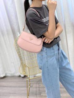 Prada cleo baguette in pink