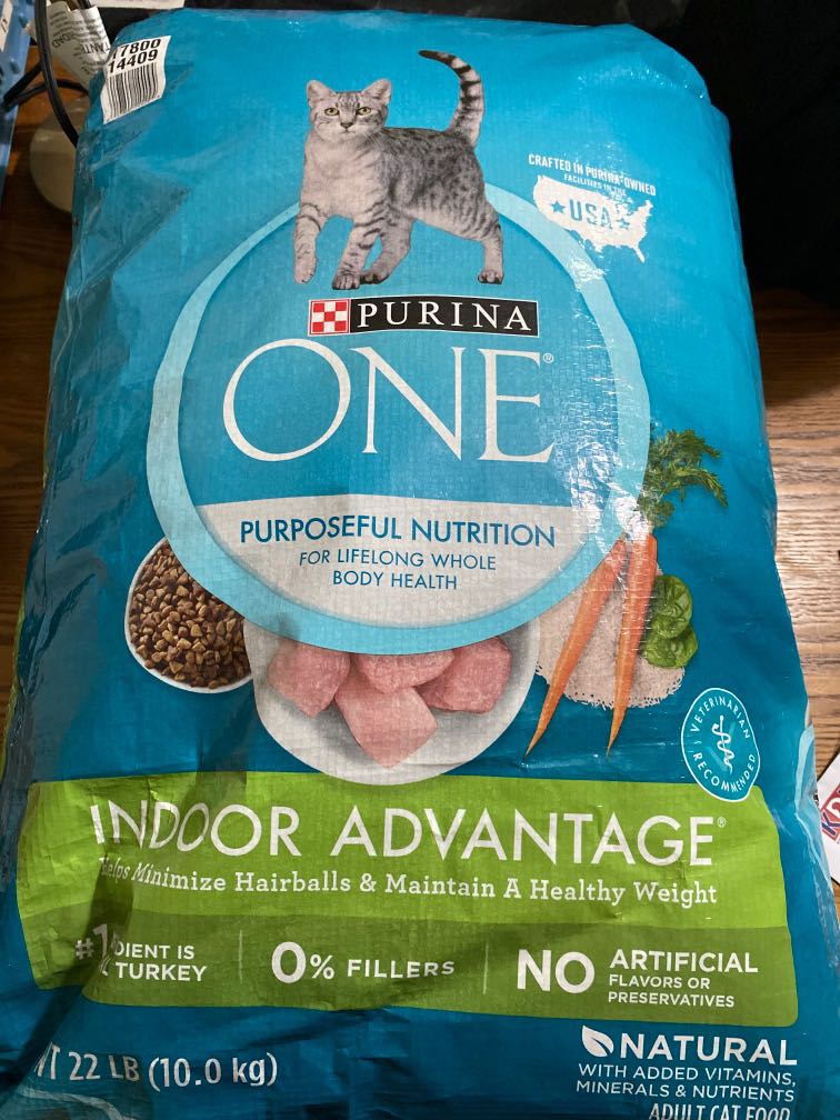 Purina one store cat food 10kg