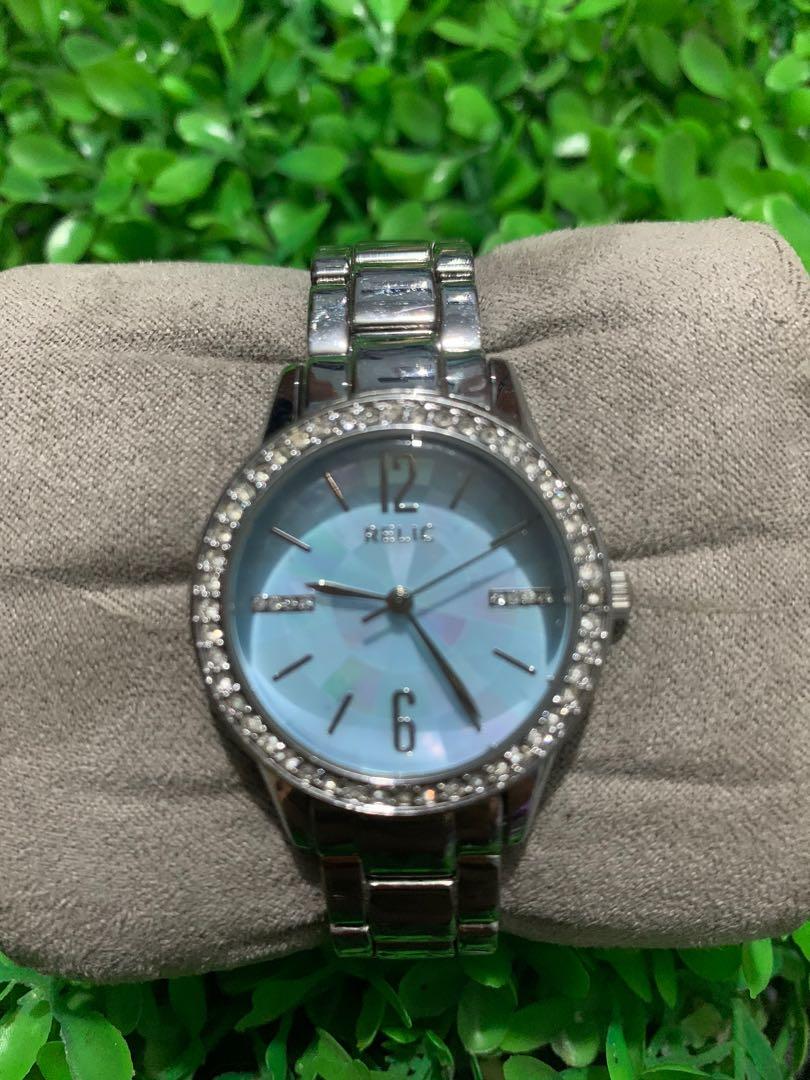 relic by fossil watch baby blue face, Women's Fashion, Watches &  Accessories, Watches on Carousell